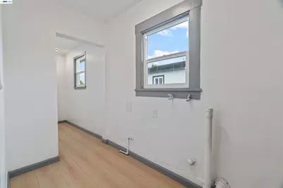 1012 72nd Ave, Oakland, CA 94621 - Photo 20