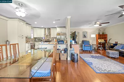 2224 Pine Knoll Dr #8, Walnut Creek, CA 94595 - Photo 12