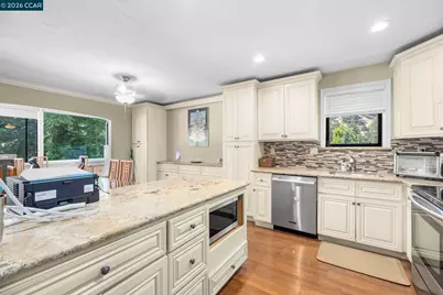 2224 Pine Knoll Dr #8, Walnut Creek, CA 94595 - Photo 26