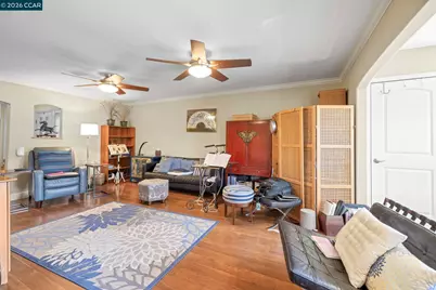 2224 Pine Knoll Dr #8, Walnut Creek, CA 94595 - Photo 10
