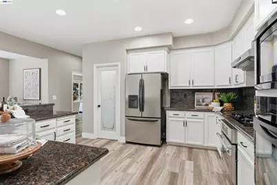 1381 Citadelle St, Tracy, CA 95304 - Photo 22