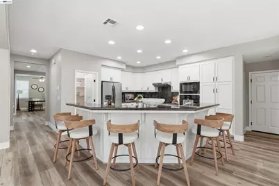 1381 Citadelle St, Tracy, CA 95304 - Photo 18