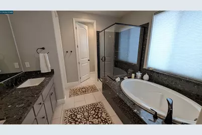 1813 Holsteiner Dr, Fairfield, CA 94534 - Photo 10