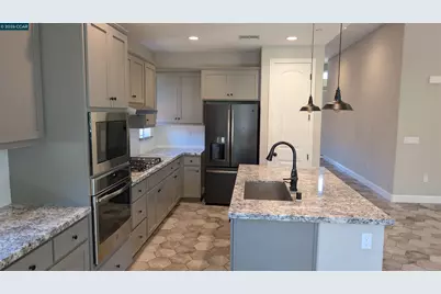 1813 Holsteiner Dr, Fairfield, CA 94534 - Photo 26