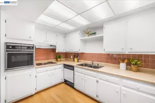 9076 Craydon Cir, San Ramon, CA 94583 - Photo 6