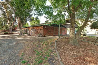 8201 Highland Rd, Livermore, CA 94551 - Photo 20