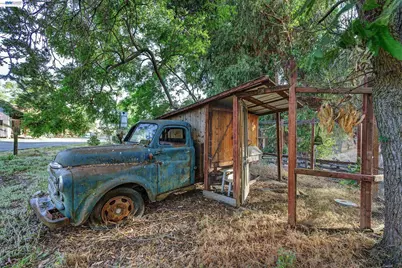 8201 Highland Rd, Livermore, CA 94551 - Photo 54