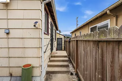 143 42nd St, Richmond, CA 94804 - Photo 24