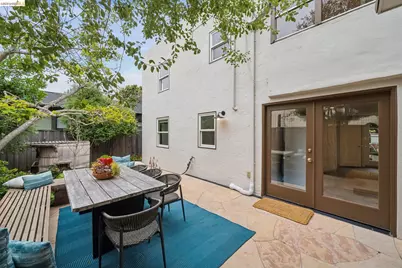 1246 Hopkins St, Berkeley, CA 94702 - Photo 66