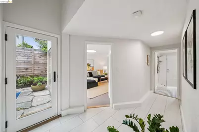 1246 Hopkins St, Berkeley, CA 94702 - Photo 46