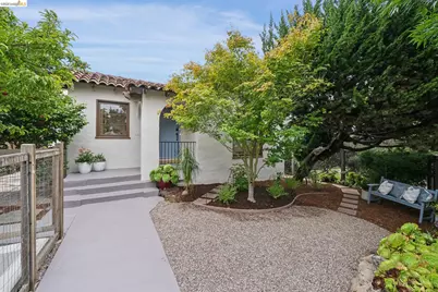 1246 Hopkins St, Berkeley, CA 94702 - Photo 4