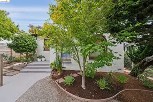 1246 Hopkins St, Berkeley, CA 94702 - Photo 8