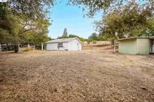 26027 Clover Rd, Fairview, CA 94542 - Photo 48