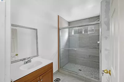 26027 Clover Rd, Fairview, CA 94542 - Photo 58