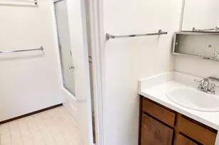 1070 Mohr Ln, Concord, CA 94518 - Photo 12