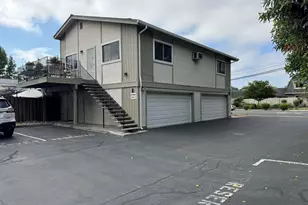 1070 Mohr Ln, Concord, CA 94518 - Photo 2