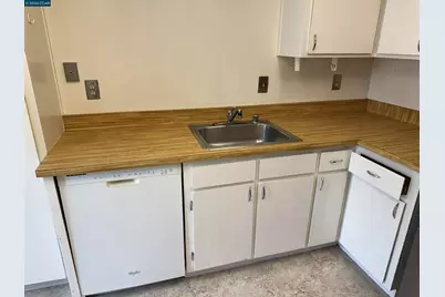 1070 Mohr Ln #1, Concord, CA 94518 - Photo 18