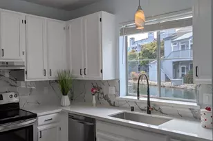 429 Cork Harbour Cir, Redwood City, CA 94065 - Photo 6