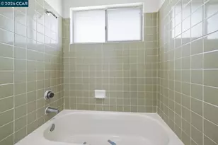 565 Mt Dell Dr, Clayton, CA 94517 - Photo 26
