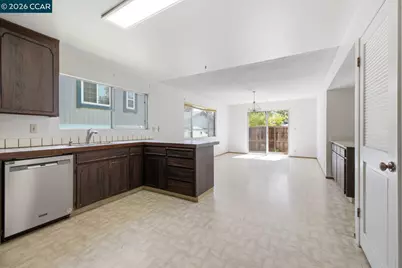 565 Mt Dell Dr, Clayton, CA 94517 - Photo 12