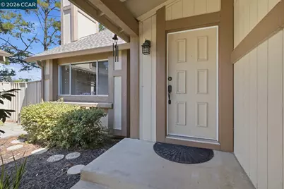 565 Mt Dell Dr, Clayton, CA 94517 - Photo 2