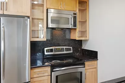 1731 Ellis St #14, Concord, CA 94520 - Photo 10