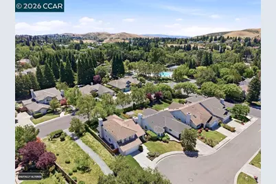 40 Saint Tropez Ct, Danville, CA 94506 - Photo 4
