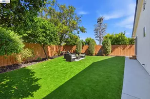 965 Collins Ct, Hayward, CA 94544 - Photo 56