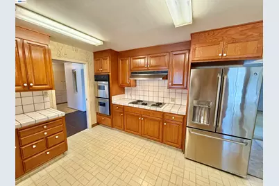 2164 Lakeview Dr, San Leandro, CA 94577 - Photo 10