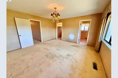 2164 Lakeview Dr, San Leandro, CA 94577 - Photo 52