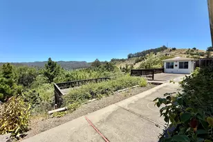 2164 Lakeview Dr, San Leandro, CA 94577 - Photo 58