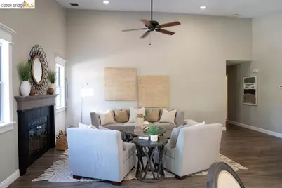 3894 Mission Ct, Oakley, CA 94561 - Photo 14