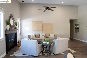 3894 Mission Ct, Oakley, CA 94561 - Photo 14