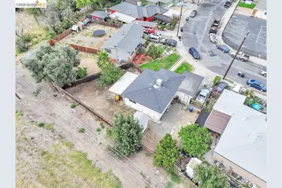 901 Carpino Ave, Pittsburg, CA 94565 - Photo 32