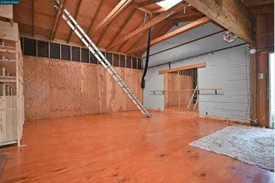 979 Grace Ave, Oakland, CA 94608 - Photo 26