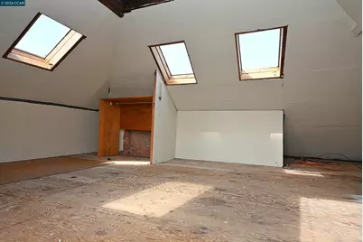 979 Grace Ave, Oakland, CA 94608 - Photo 22
