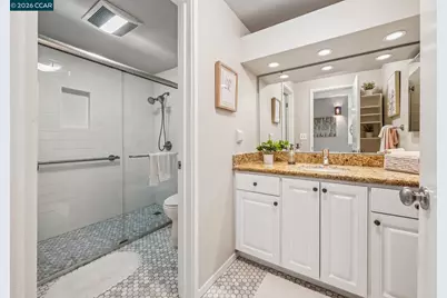 758 Kingston Ave #22, Oakland, CA 94611 - Photo 16