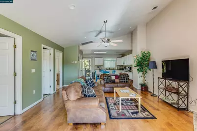 19112 Dyer Ct, Groveland, CA 95321 - Photo 4