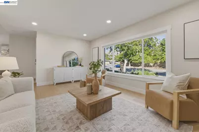 44775 Parkmeadow Dr, Fremont, CA 94539 - Photo 6