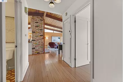 2245 Pelham Pl, Oakland, CA 94611 - Photo 30
