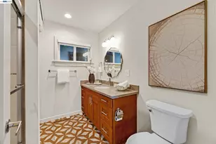 2245 Pelham Pl, Oakland, CA 94611 - Photo 36