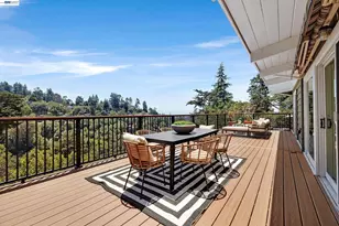 2245 Pelham Pl, Oakland, CA 94611 - Photo 64