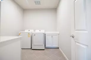 10400 Montaria Way, Elk Grove, CA 95757 - Photo 50