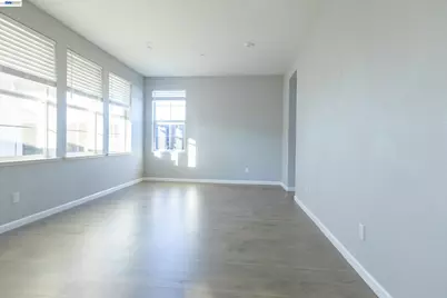 10400 Montaria Way, Elk Grove, CA 95757 - Photo 24