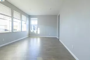 10400 Montaria Way, Elk Grove, CA 95757 - Photo 24