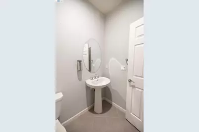 10400 Montaria Way, Elk Grove, CA 95757 - Photo 38