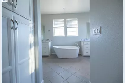 10400 Montaria Way, Elk Grove, CA 95757 - Photo 60