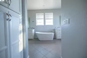 10400 Montaria Way, Elk Grove, CA 95757 - Photo 60