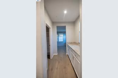10400 Montaria Way, Elk Grove, CA 95757 - Photo 34