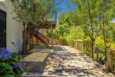 3508 Morcom Ave, Oakland, CA 94619 - Photo 32
